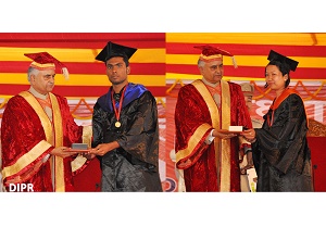 The Governor of Arunachal Pradesh Lt Gen (Retd) Nirbhay Sharma presenting medals to the gold medallists of various subjects in the 4th Convocation of North Eastern Regional Institute of Science and Technology, Nirjuli in its campus on 19th April 2015